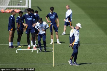 皇马懵了！巴萨狂轰102球，西甲历史射手榜悄然易主，18球领先预示新王朝？