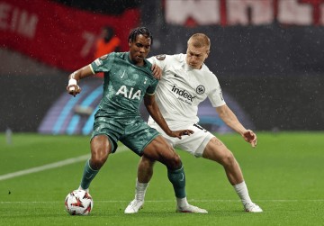 欧联刺激夜！索兰克一锤定音，1-0，热刺掀翻德甲劲旅，晋级四强