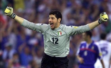 连续12天，范戴克在两项赛事中接连遭遇点球大战失利