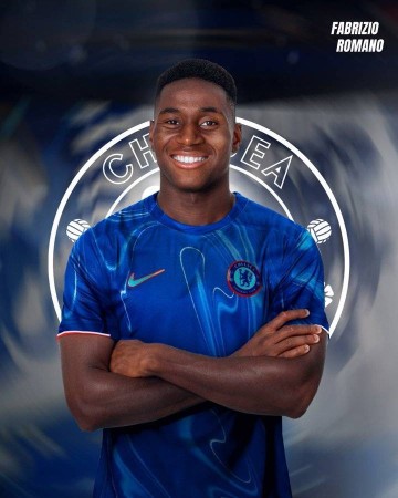 here we go!罗马诺:切尔西2200万欧签20岁中场埃苏戈,7年合同