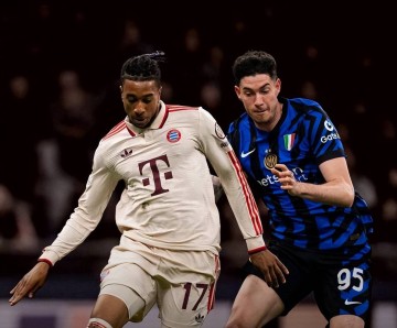 铁卫击败旧主，劳塔罗一战创2大奇迹！国米4-3胜拜仁，欧冠半决赛死拼巴萨