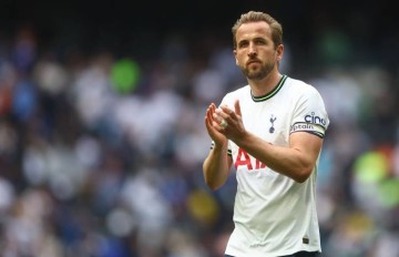 伊恩-赖特：凯恩2018年续约热刺是个大错，我本来很期待他去曼城